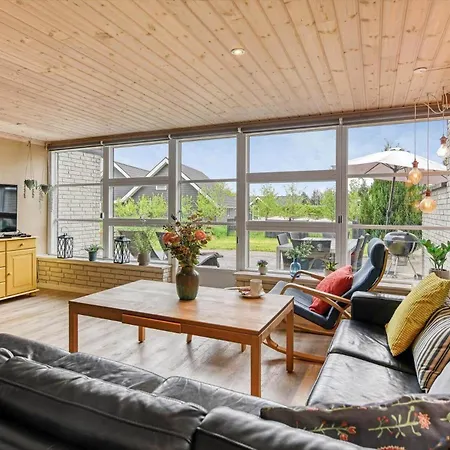 Hs002-henne-harevej-6 Хенне-Странн